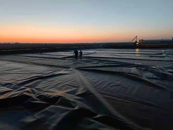 土工膜焊接 (2).jpg